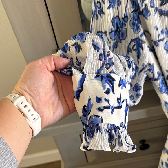 Tory Burch Blue and White Floral Ruffle Blouse - Picture 4 of 7